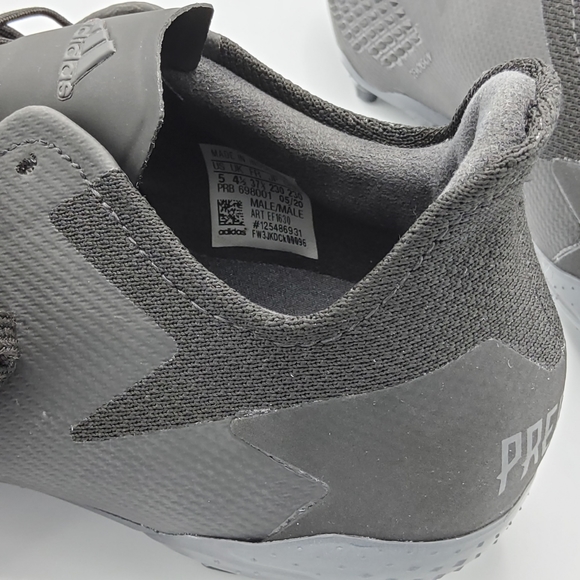 Adidas Predator Demonskin Kids size 5 - Picture 10 of 10